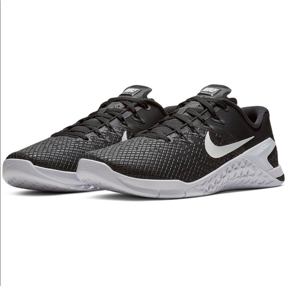 nike metcon 4 sneakers